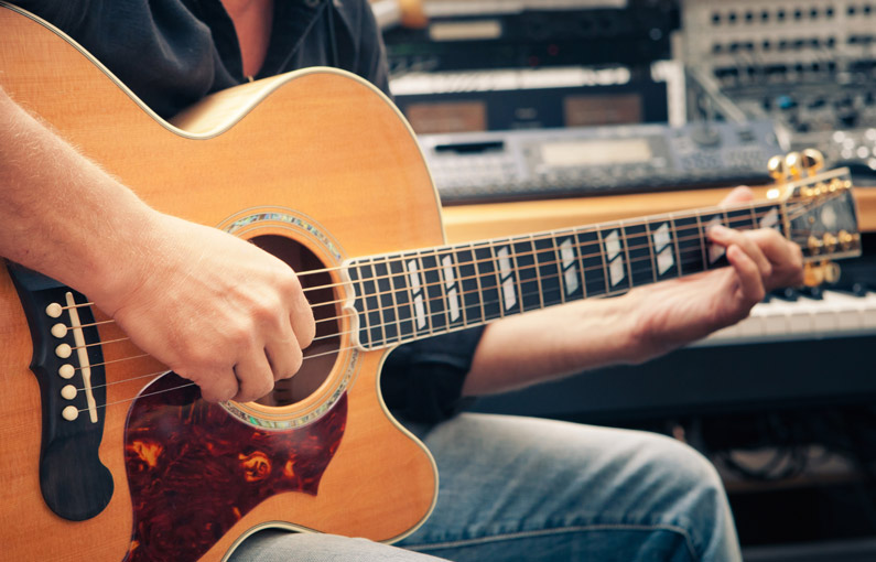 Wie du deine Gitarre richtig stimmen kannst